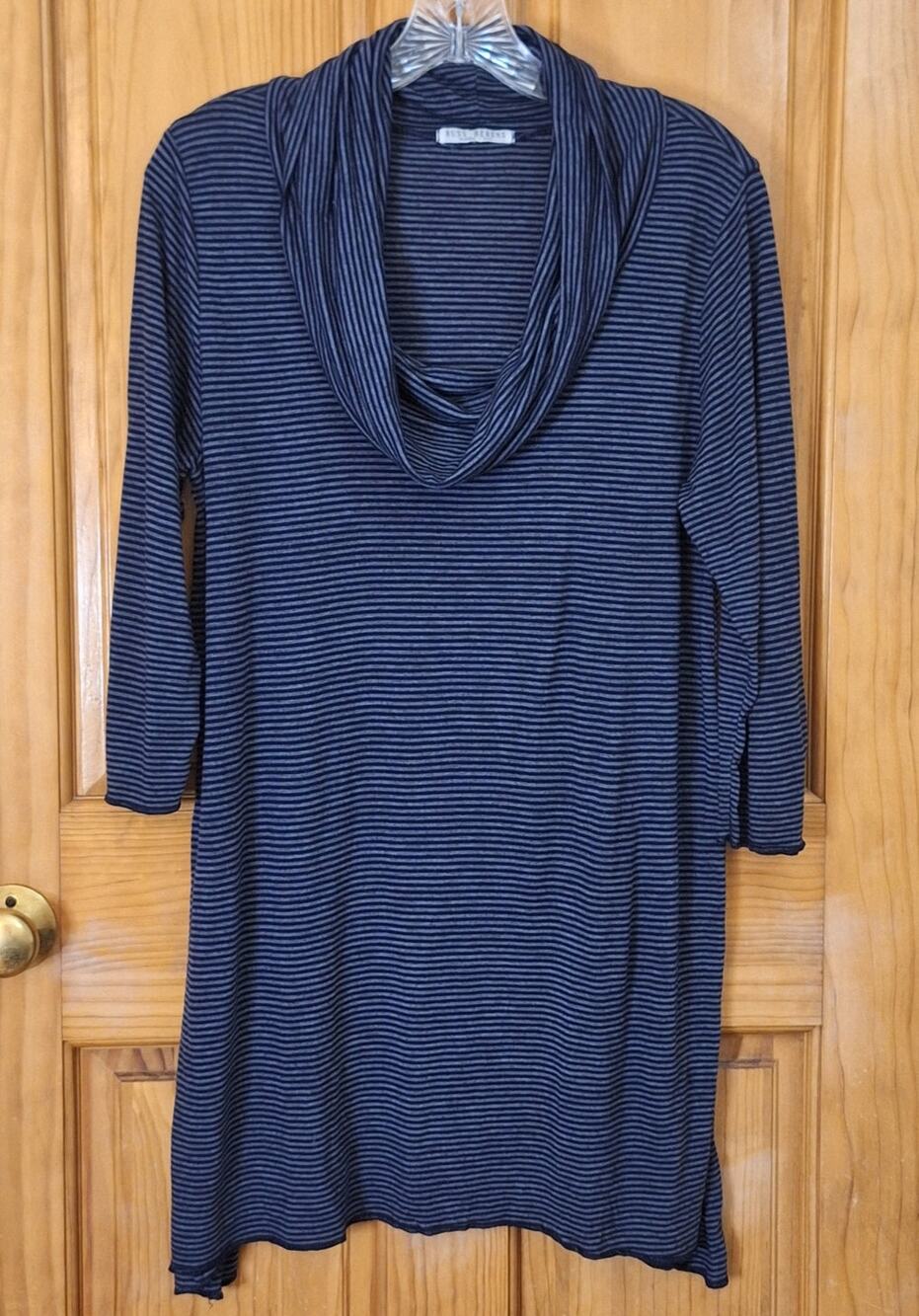 Russ Berens Shirt Women's Medium Malibu, USA Striped Office Siren Corporate Chic